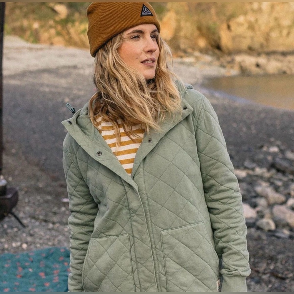Quilted Green Hooded Jacket passenger women’s large cotton